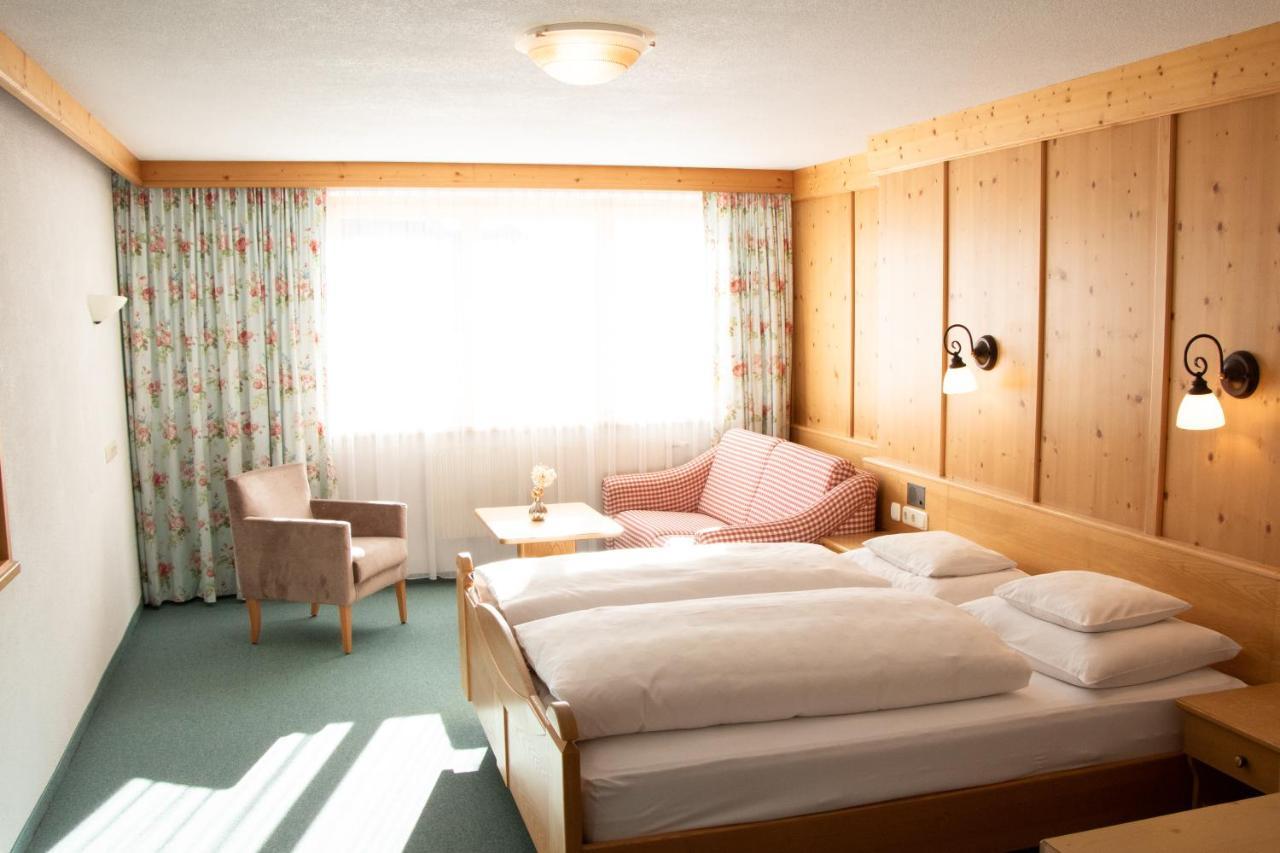 Hotel Walserberg Warth  Camera foto