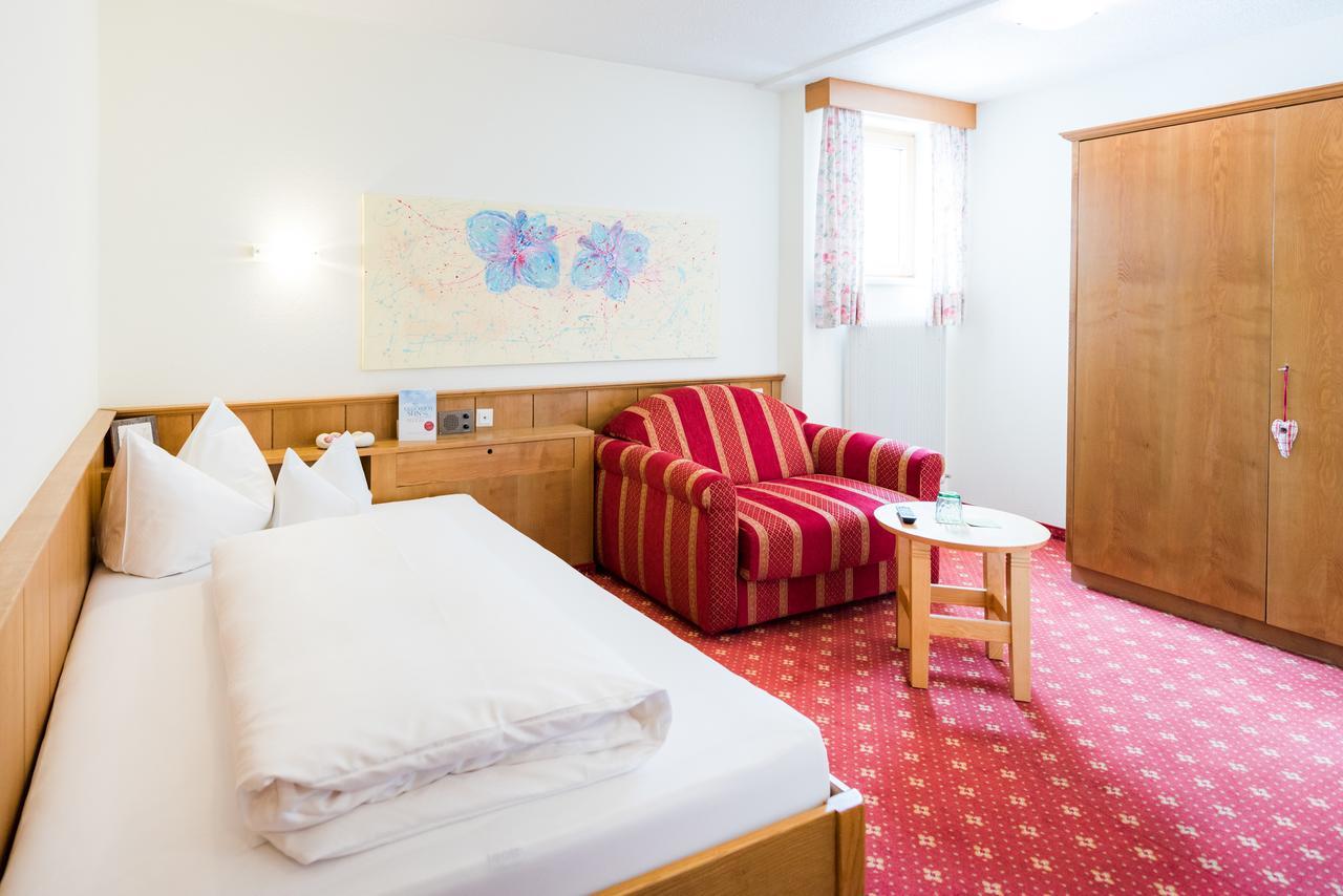 Hotel Walserberg Warth  Esterno foto
